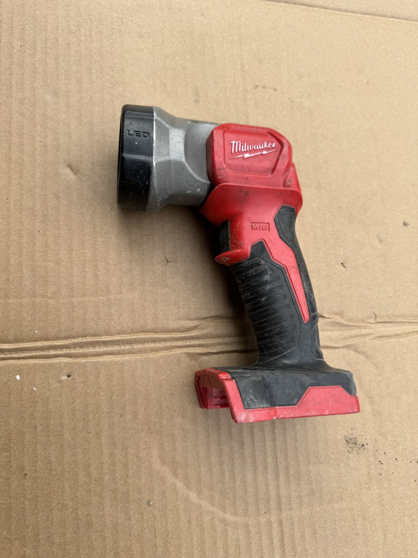 Milwaukee Light M18