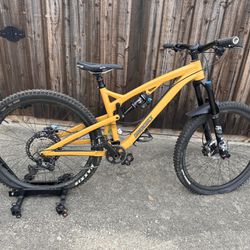 Diamondback Release 3 Full Suspension Mountain Bike, MD, Mustard