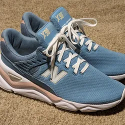New Balance Blue Fog/Oyster Pink Running Athletic Shoes Sneakers Women's Size 8 Activewear