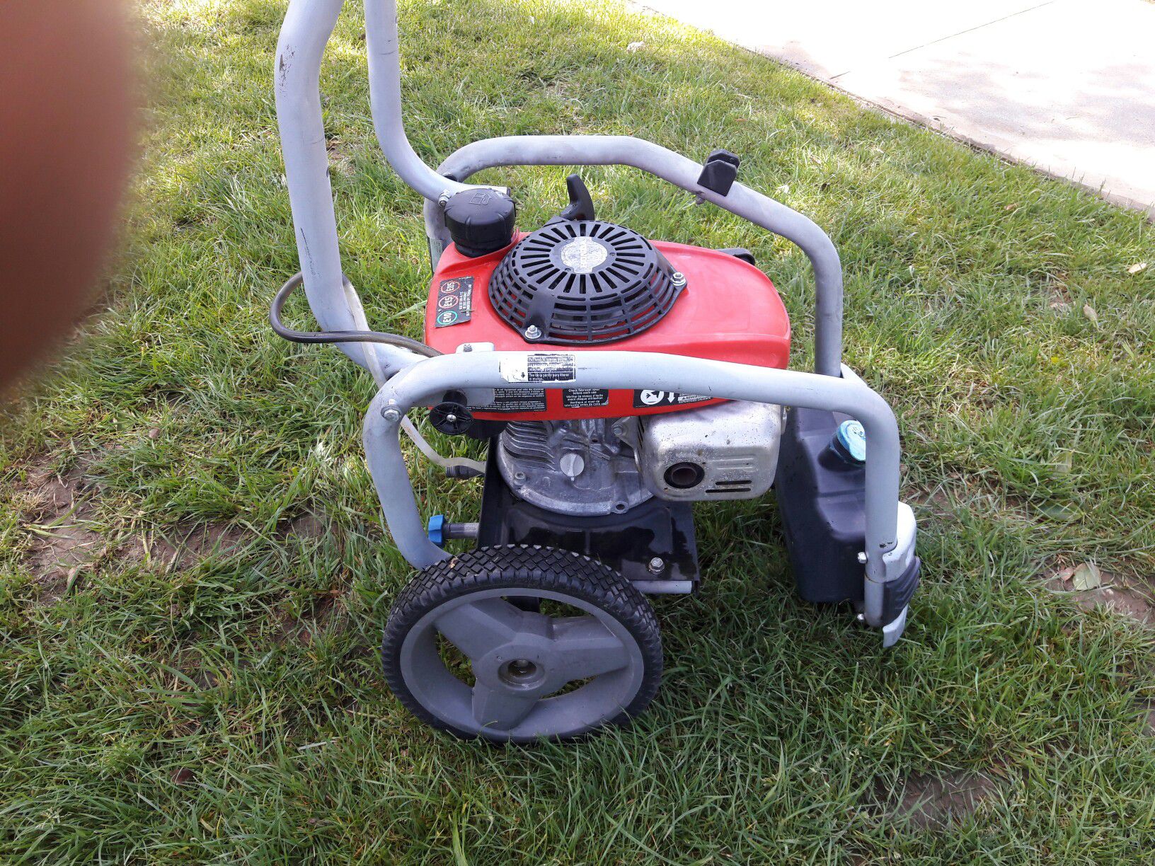 HomeLite 3100 psi 2.6 gpm. power washer