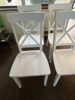 Set of 4 White Wood Dining Chairs