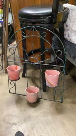 Vintage metal wall planter 25. 1/2 inches tall x 21 1/2 inch wide
