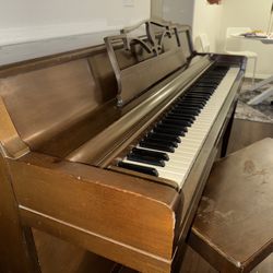 Wurlitzer Upright Piano