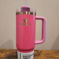 Stanley- The Flowstate Quencher H2.0 Travel Tumbler 30oz (Pink Parade)