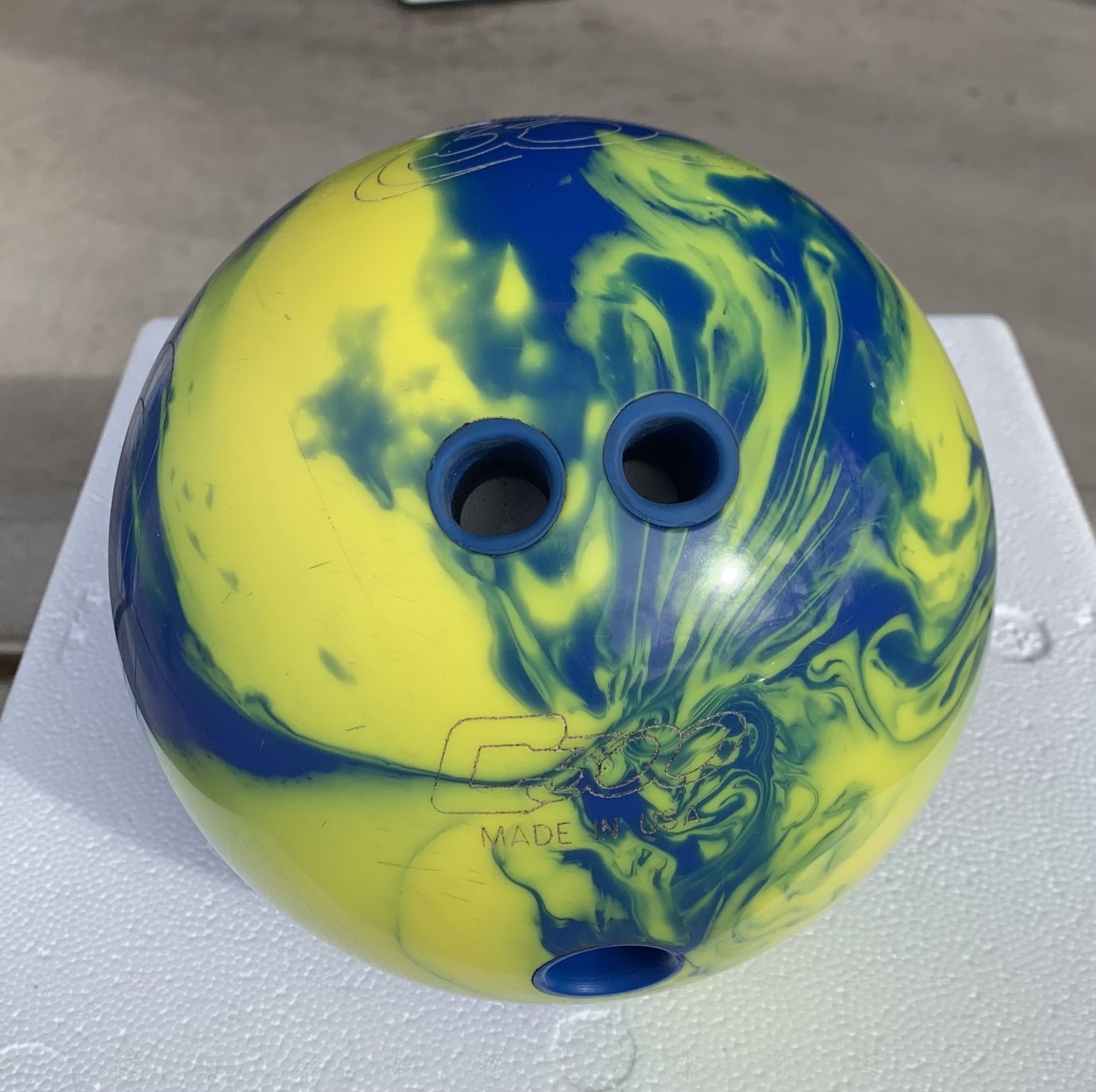 Bowling Ball for Sale in Mccarran, NV OfferUp