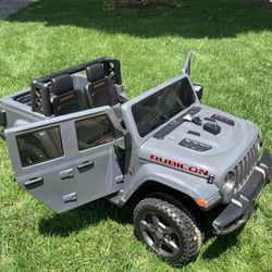 12v Jeep Rubicon Ride On
