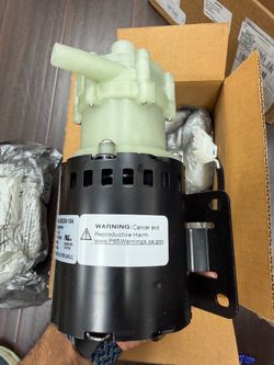 Electric Motor Pump with Mounting Bracket