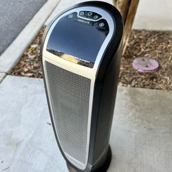 Lasko Heater w/ Remote 