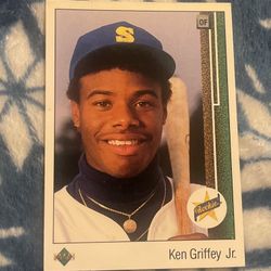 Ken Griffey Rookie Card In Perfect Condition 