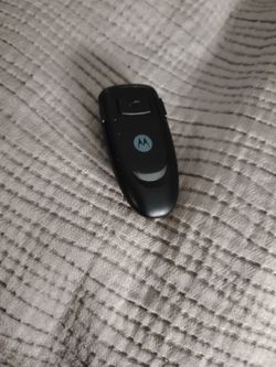 Moto Bluetooth Enabled Ear Wear