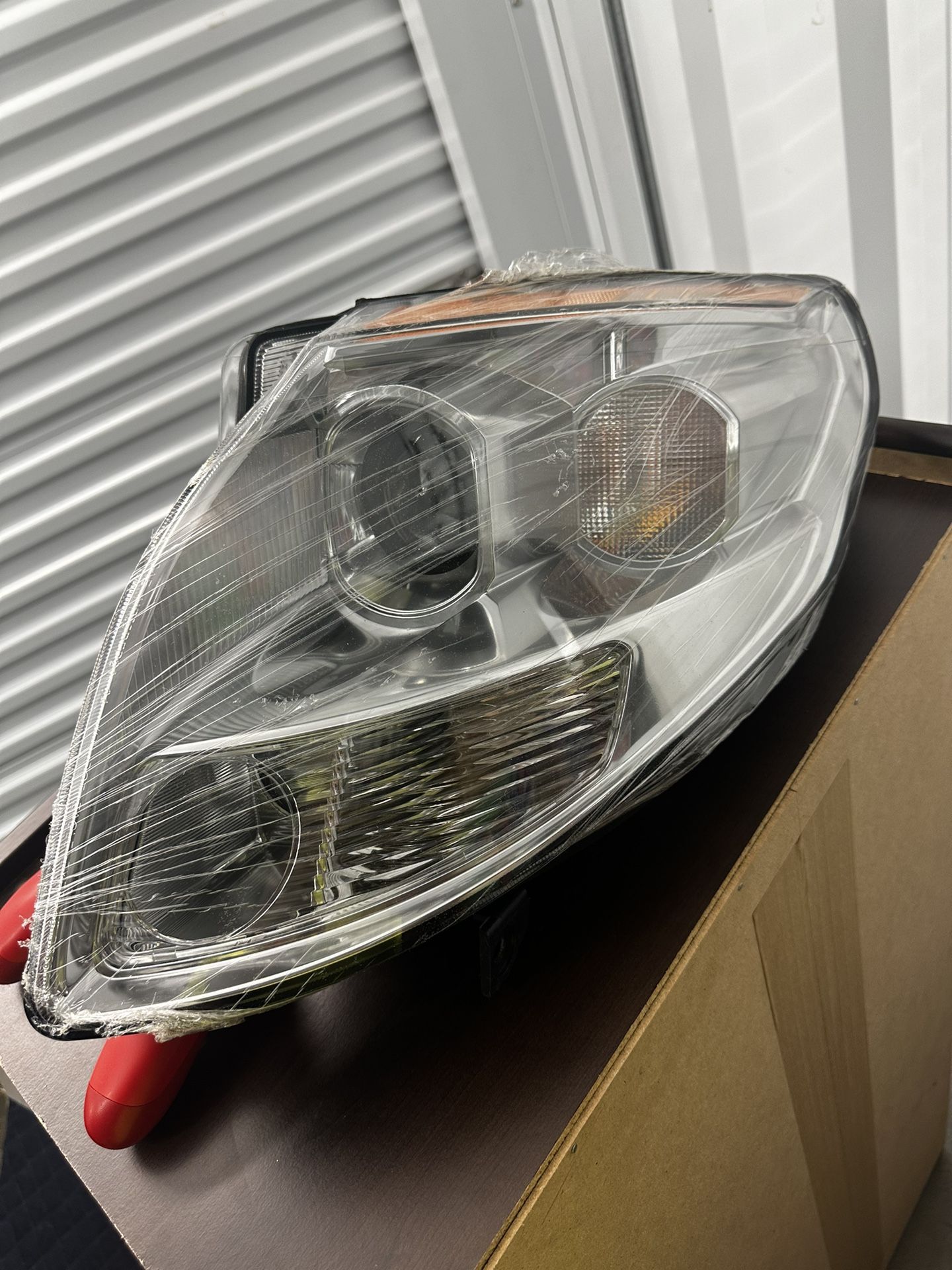 08 Driver Side Maxima Headlight