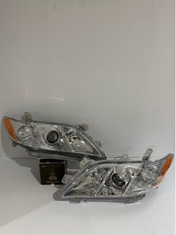 Toyota Camry 2007-2009 headlights