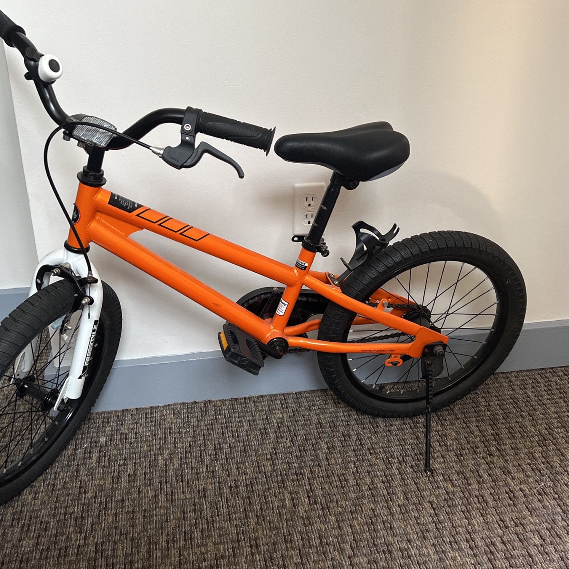 RoyalBaby Freestyle 18 Inch Kids Bike