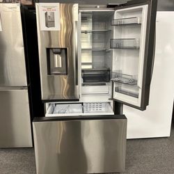 Samsung Refrigerator W/ Water & Ice Dispenser 