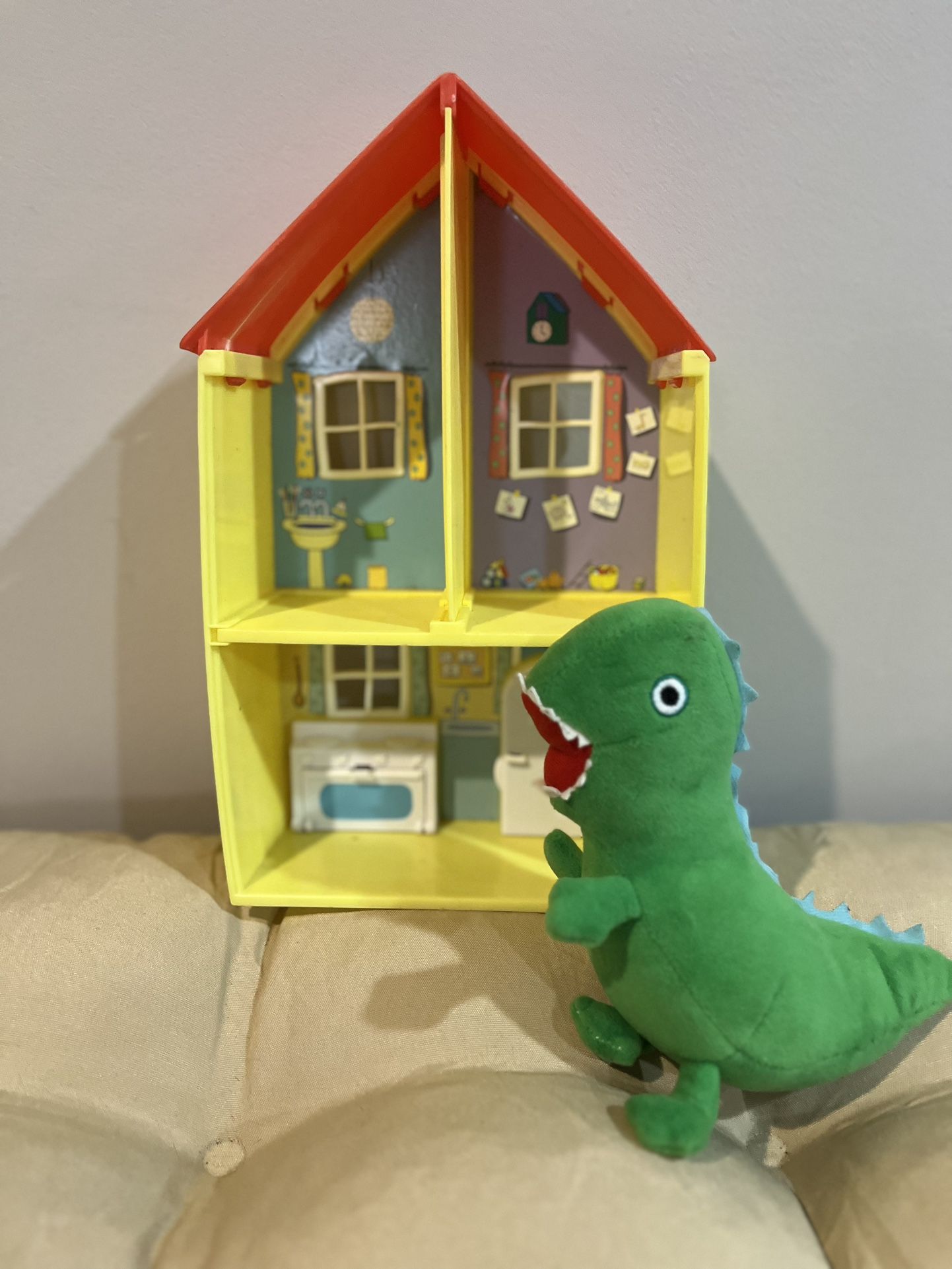 Peppa Pig House And Dinosaur Stuffed Animal