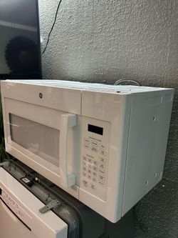 White GE Microwave