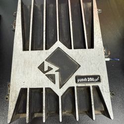 Rockford Fosgate Amp