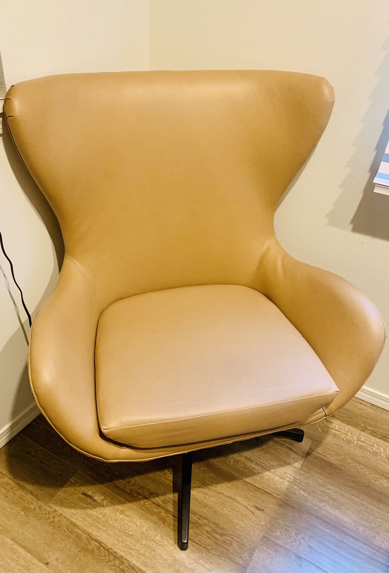 Tan/brown Faux Leather Wingback Swivel Chair Accent chair