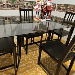 Dinner Table + 4 Ikea Chairs 