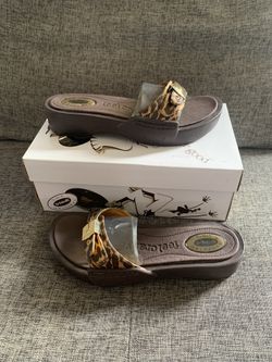 Dr. Scholl’s Women’s Feel Crazy Good Shoes – Size 8