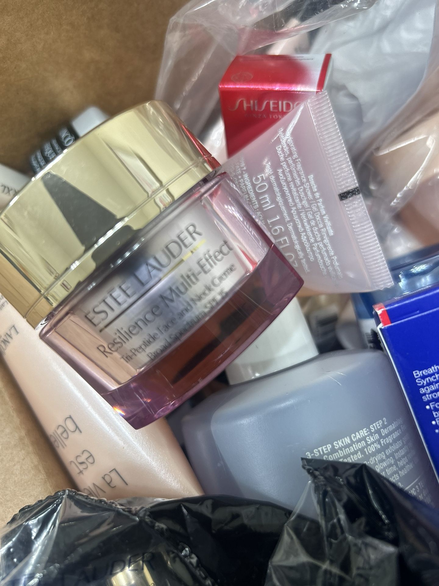 Top Of Line Make Up Products 🆕 Make Up. 299$