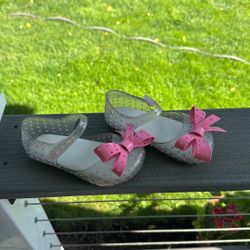 Mini Melissa Girls Shoes With Pink Bows Size 9