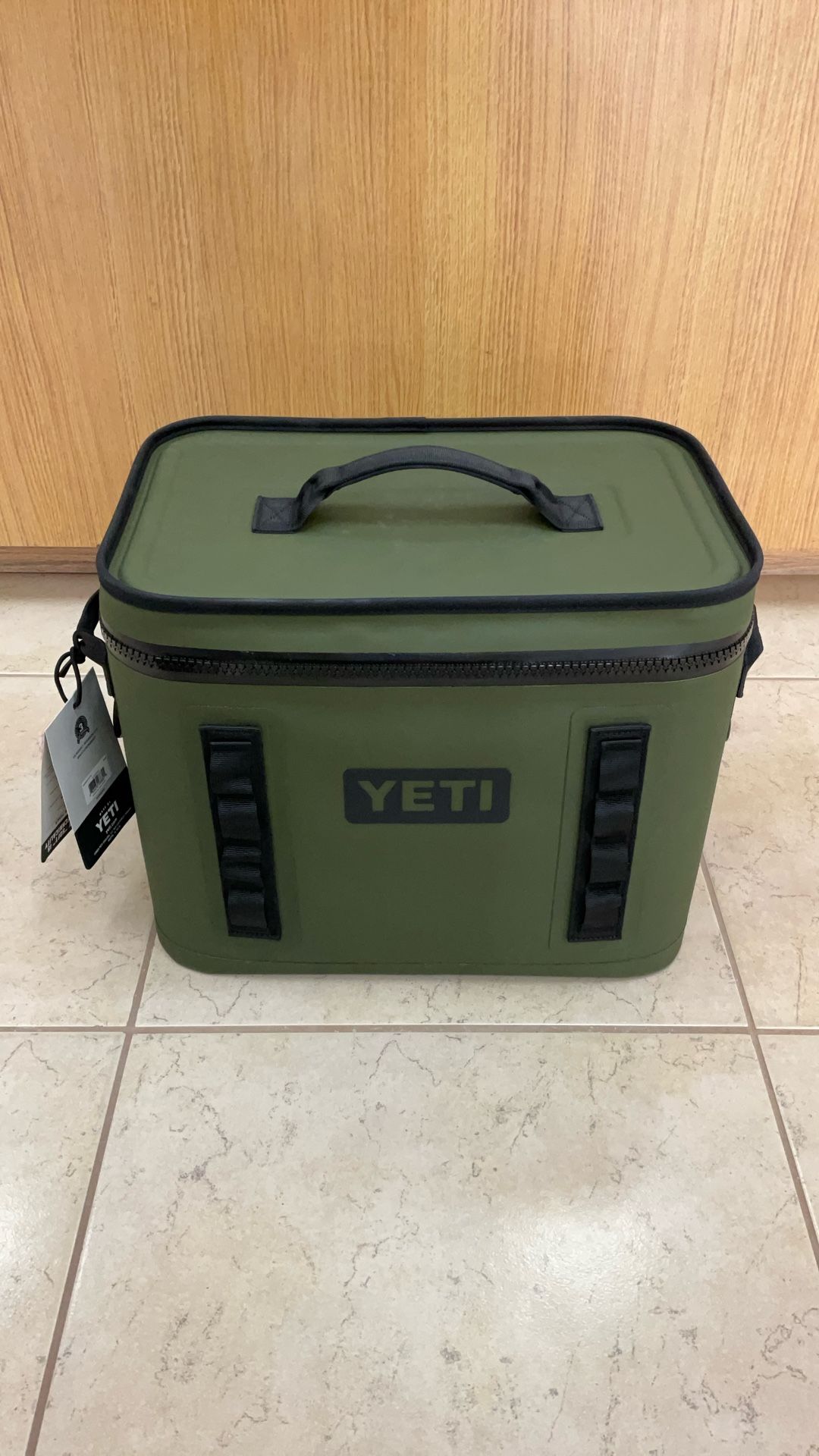 YETI HOPPER FLIP SOFT COOLER 18L OLIVE/BLACK.
