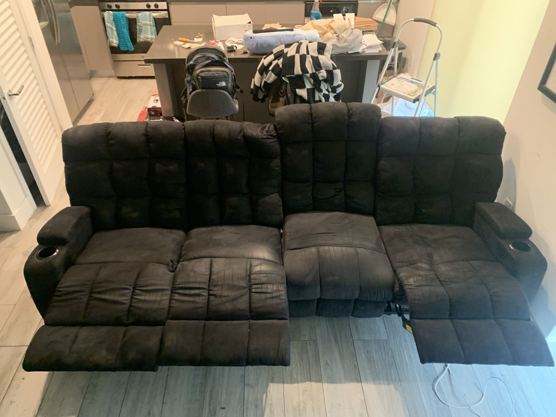 Recliner Couch With Cup Holders