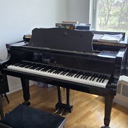 Young Chang G157 baby grand piano