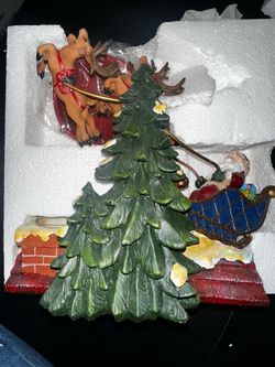 Santa Sleigh Reindeer Christmas Figurine Set