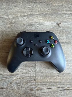 Black Xbox Series X|S Wireless Controller