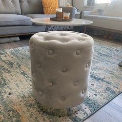 Grey tufted ottoman 