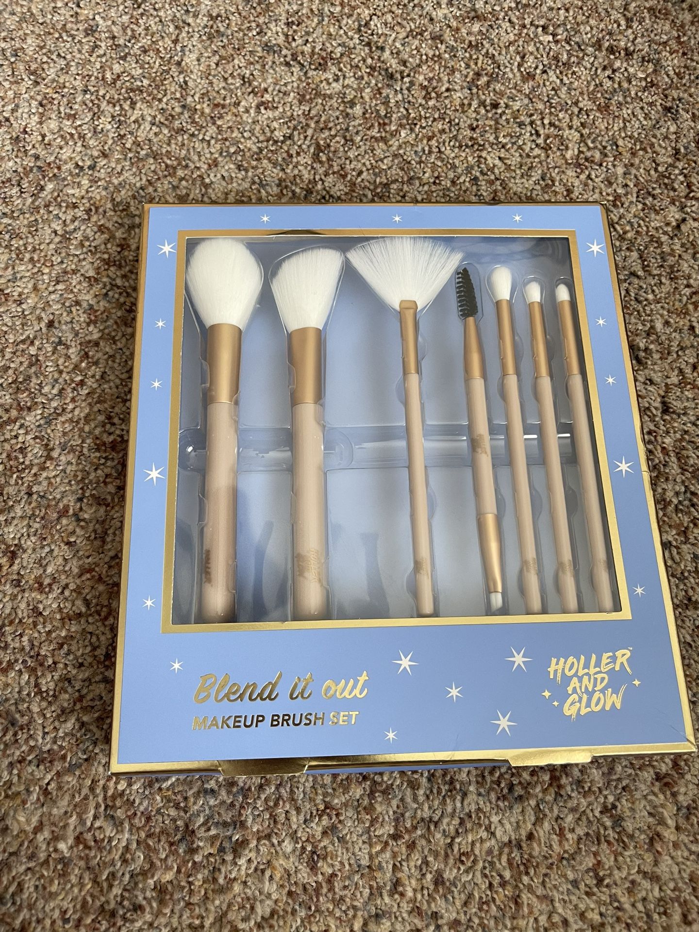 Holler and Glow Makeup Brush Set