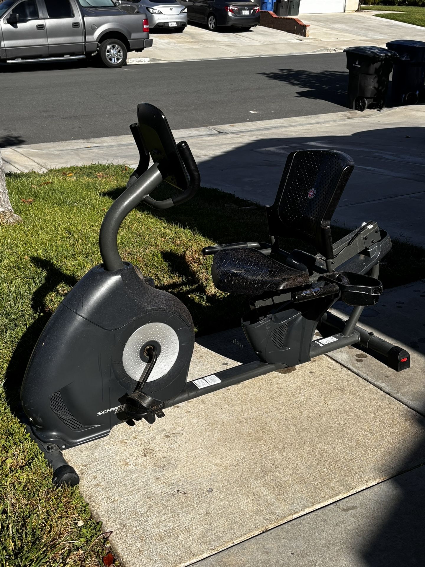 Schwinn 100932 Fitness 230 Recumbent Bike - Black
