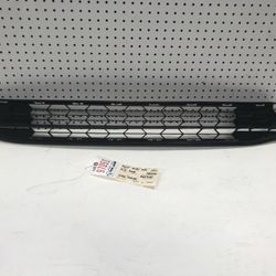 2011 2013 HONDA ODYSSEY FRONT BUMPER LOWER GRILLE OEM