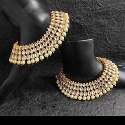 Kundan Ankles