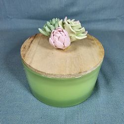 10oz Lidded Glass Jar 3-Wick Candle 

