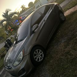 2014 Hyundai Accent