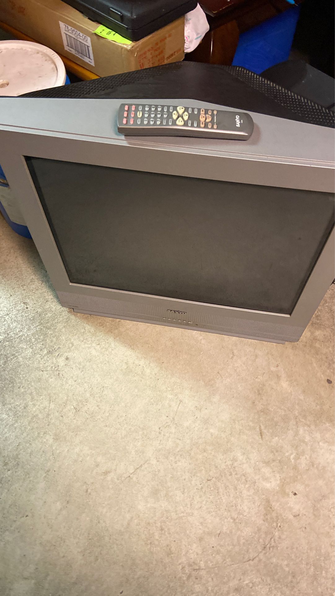 Sanyo 40 inch tv with remote