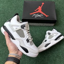 Nike Jordan 4 Military Black 