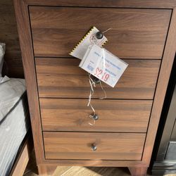 New Chest !! Delivery Same Say Or Pick Up!! 
