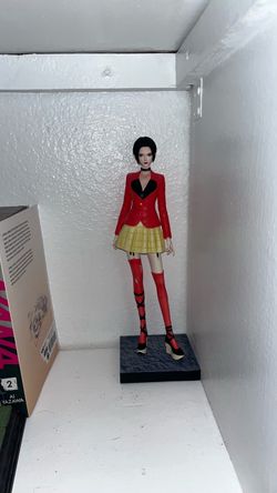 Nana resin figure