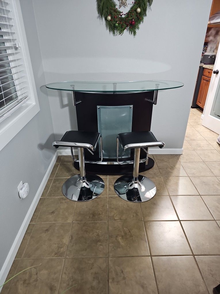 Bar Table And 2 Bar Stools 