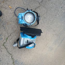 ARRI 650 Plus 650W Watt Fresnel Almost New