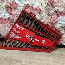 Milwaukee SAE Ratcheting Combination Wrench Set (15-Piece