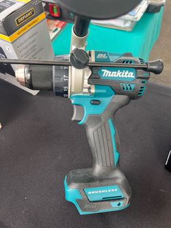 Hameer drill makita