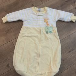 Lot Of 2  Vintage Baby Girl boy Clothes Vintage Carter's Fleece one size Mo. giraff Duck Sleep Bag 