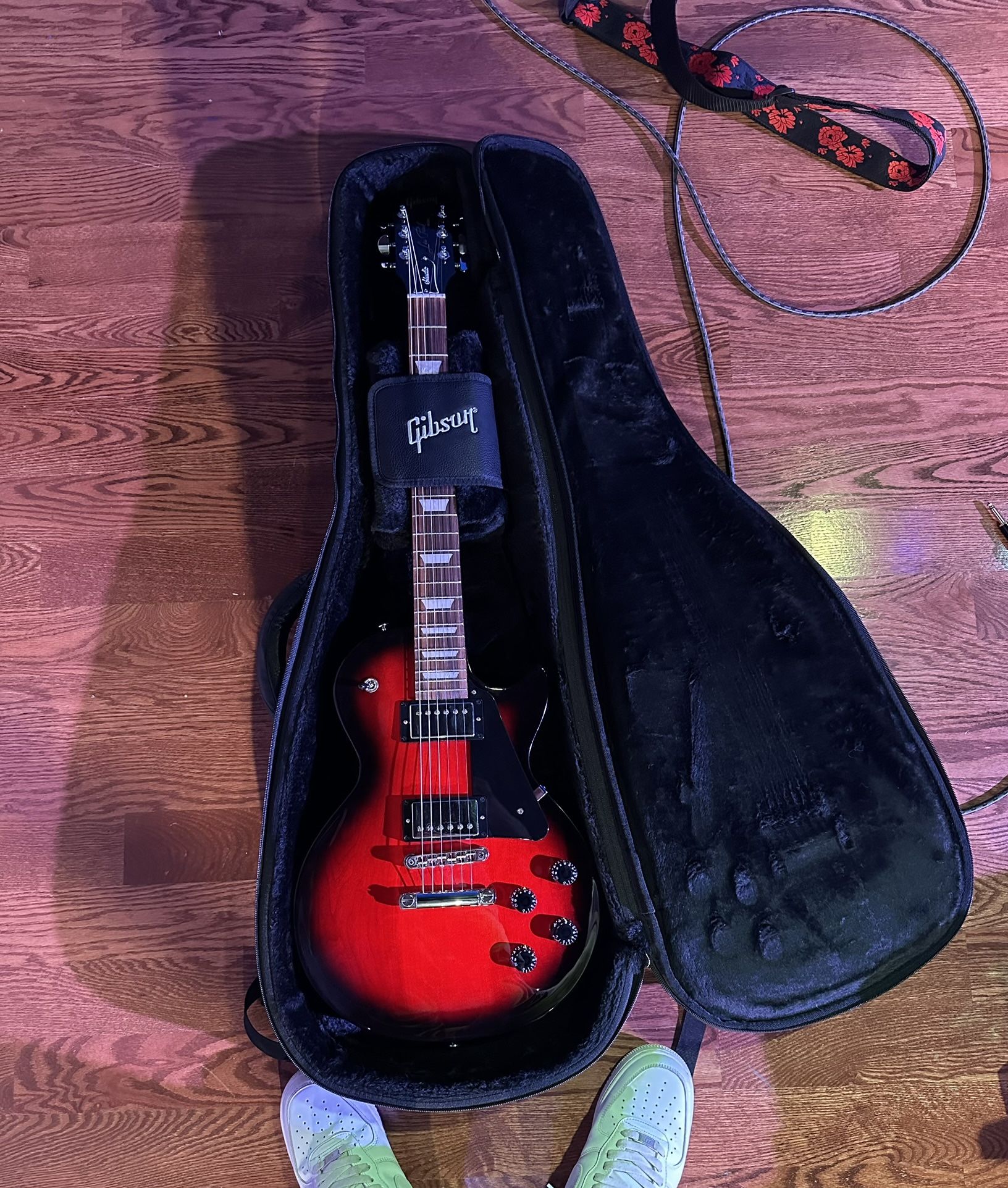 Gibson Les Paul Studio Cherry Burst