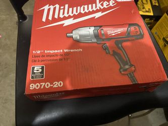 Milwaukee 1/2 in. Impact Wrench with Rocker Switch and Detent Pin Socket Retention