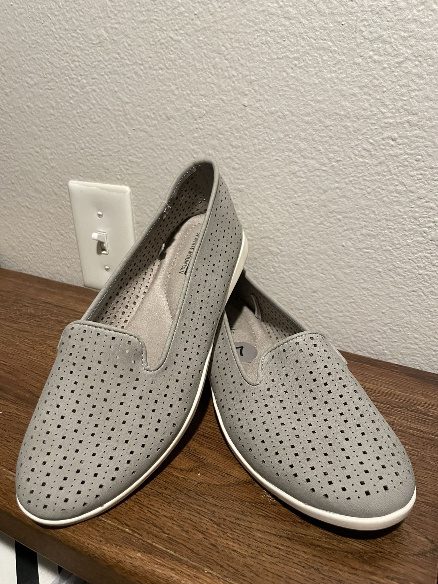 Cliffs By White Mountain Piper Women’s Flat- Size 7